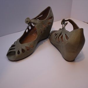 Jeffrey Campbell Havana   green  wedges